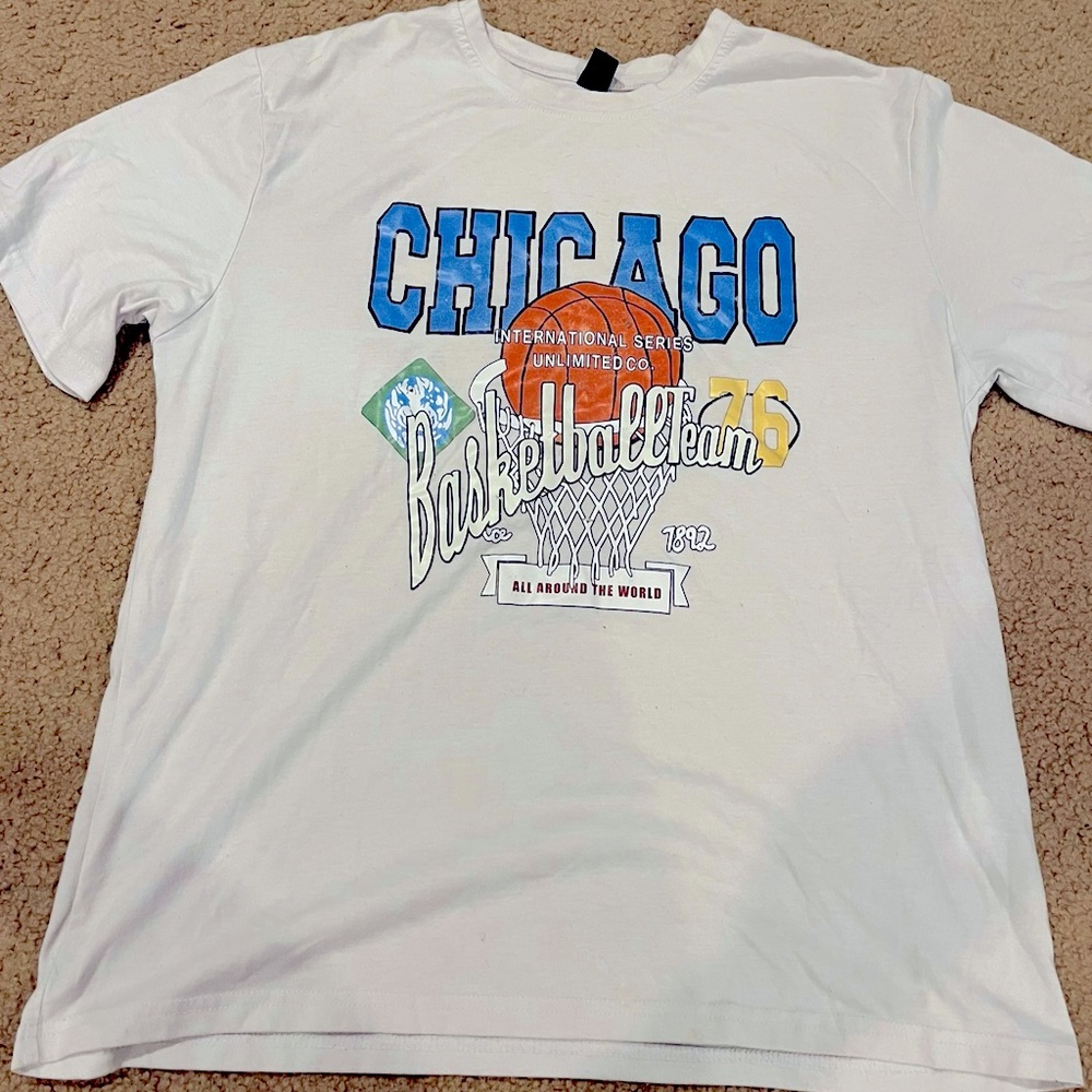 Chicago Basketball T-shirt mens medium